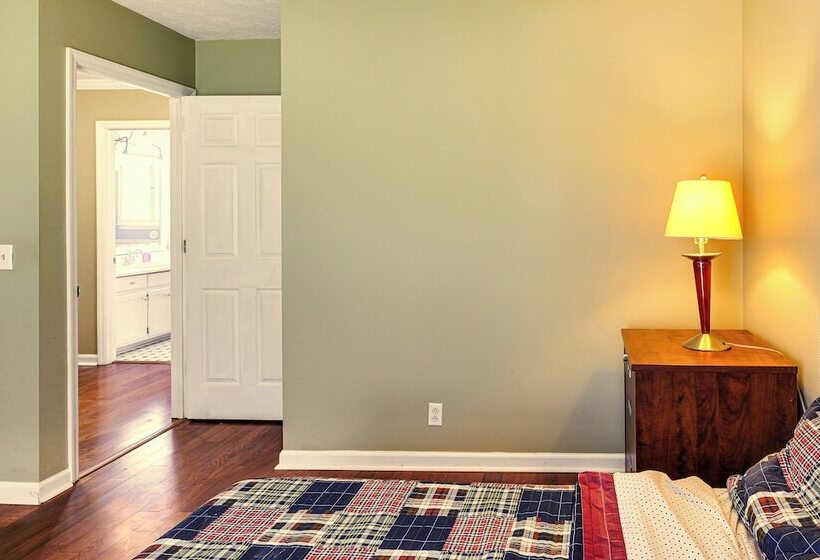 Smyrna Home W/ Private Yard: 25 Mi To Nashville!