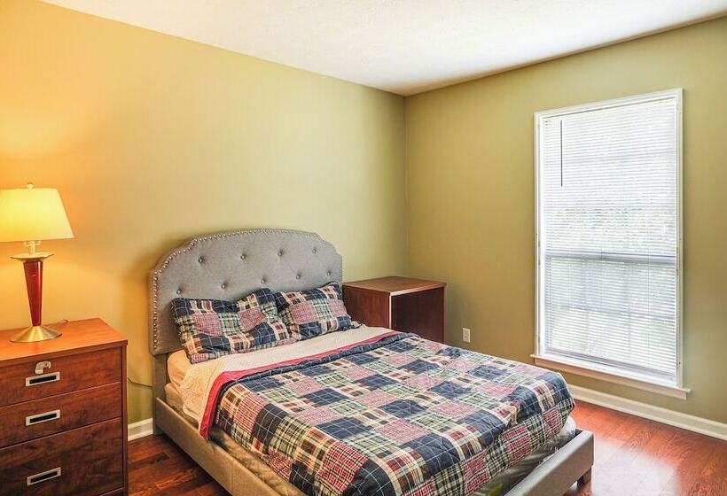 Smyrna Home W/ Private Yard: 25 Mi To Nashville!