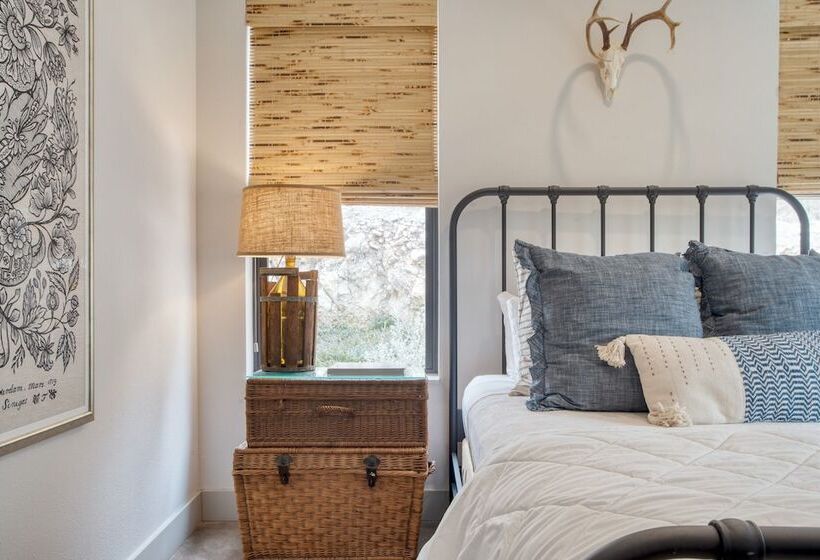 Sotol By Avantstay Direct River Access + Views