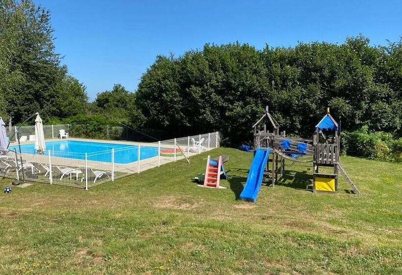 Spacious Gite With Large Terrace