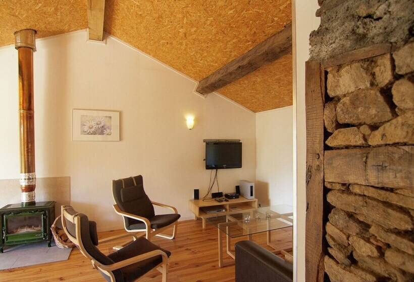 Spacious Gite With Large Terrace