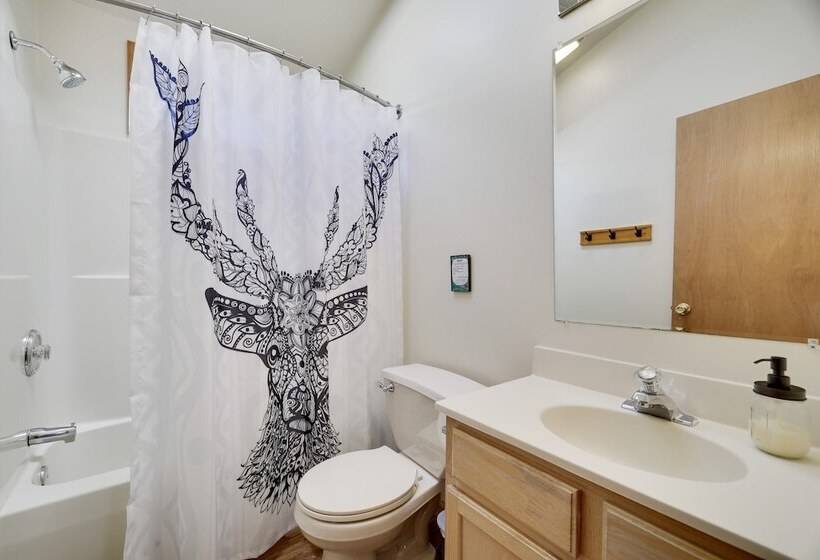 Sycamore Cove By Avantstay Hot Tub, Game Rooms