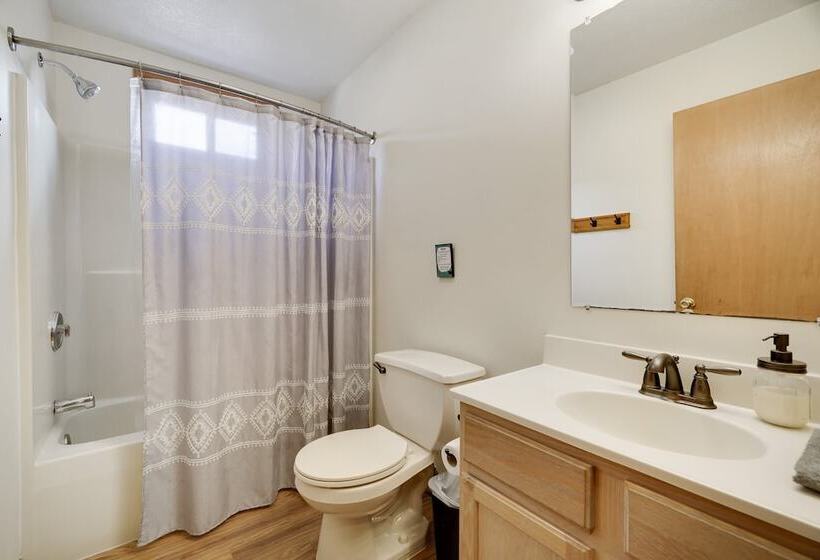 Sycamore Cove By Avantstay Hot Tub, Game Rooms