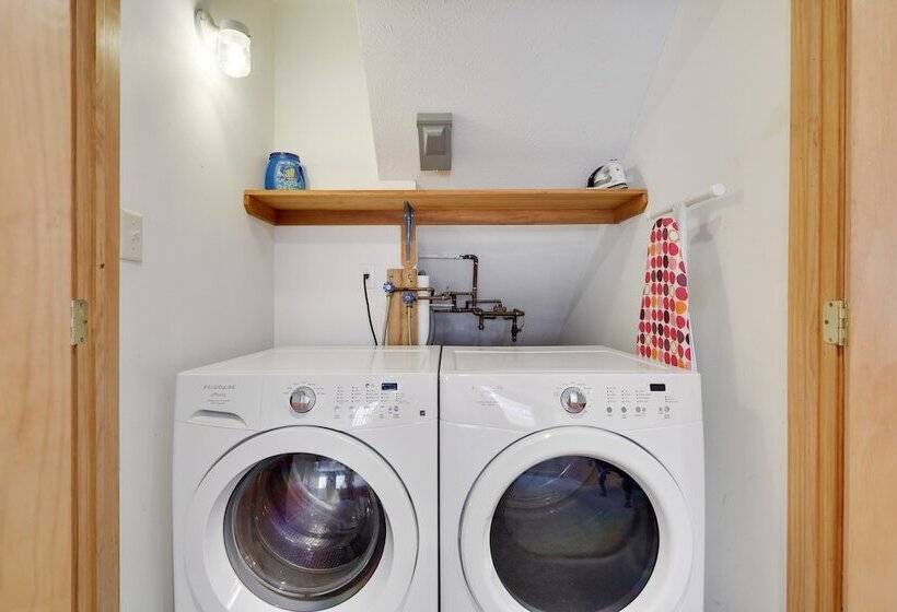 Sycamore Cove By Avantstay Hot Tub, Game Rooms