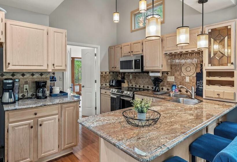 The Boulder Inn By Avantstay Indoor Hot Tub, Game Room, Outdoor Fire Pit