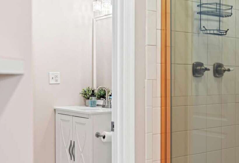 The Boulder Inn By Avantstay Indoor Hot Tub, Game Room, Outdoor Fire Pit