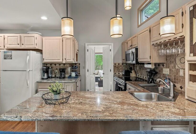 The Boulder Inn By Avantstay Indoor Hot Tub, Game Room, Outdoor Fire Pit