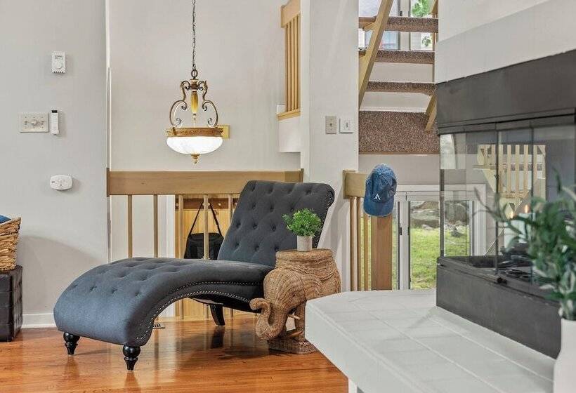 The Boulder Inn By Avantstay Indoor Hot Tub, Game Room, Outdoor Fire Pit