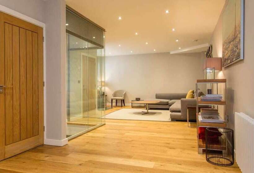 The Sweet Mews   Big & Bright 4bdr Mews Home In Ideal Location