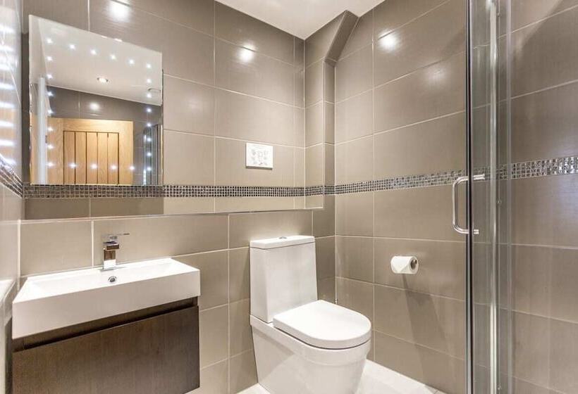 The Sweet Mews Big & Bright 4bdr Mews Home In Ideal Location