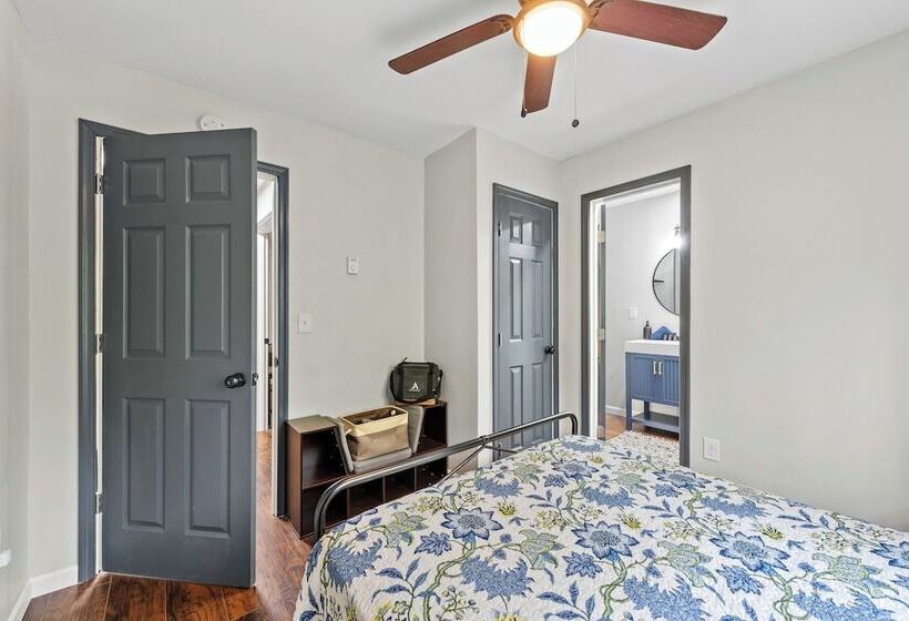 The Tranquil Trails By Avantstay Lake Access, Deck, Fireplace