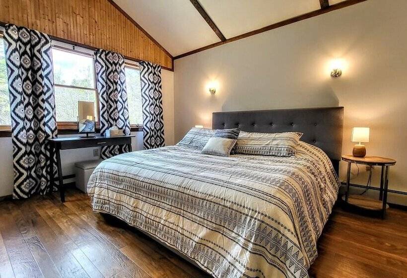 The Wooden Nest By Avantstay Deck, Big Yard W/ Hammocks & Fire Pit