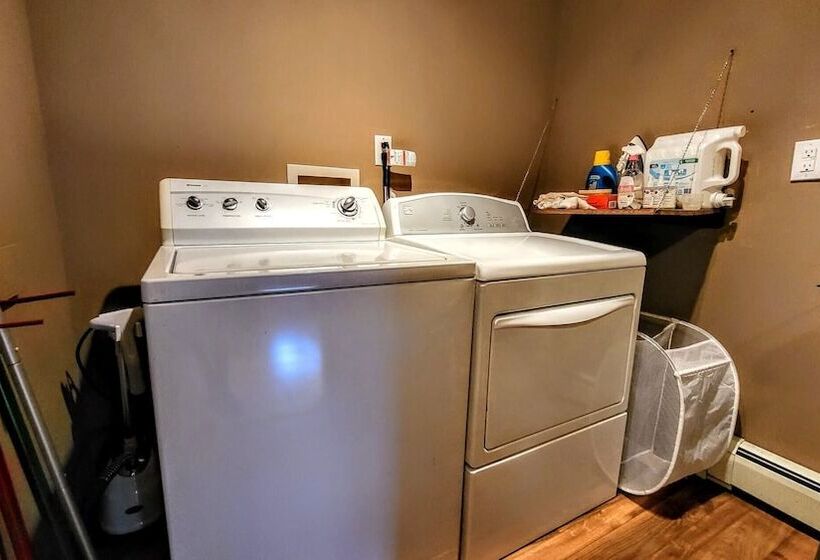 The Wooden Nest By Avantstay Deck, Big Yard W/ Hammocks & Fire Pit