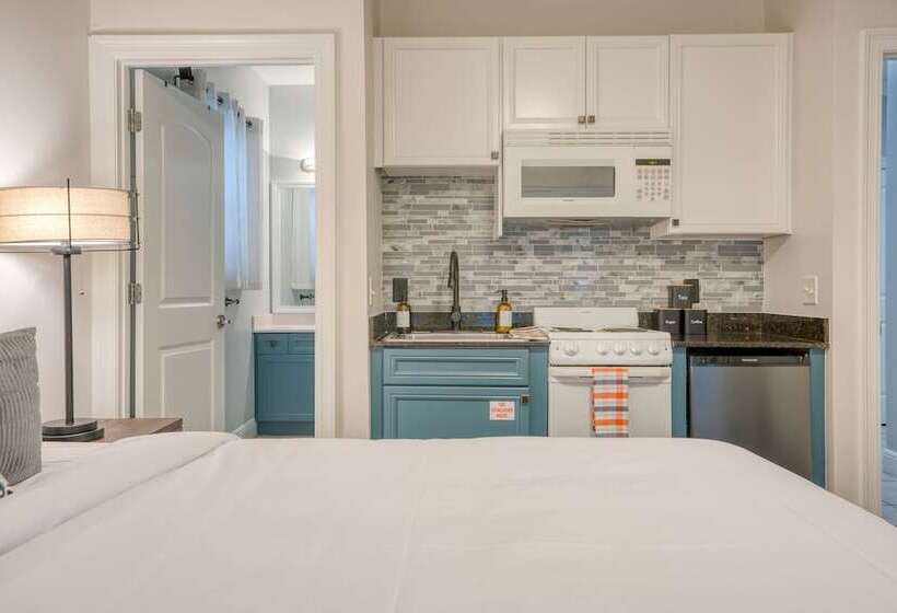 Tidal Charm By Avantstay Walk To Beach, Community Pool, Balcony, Ocean Views