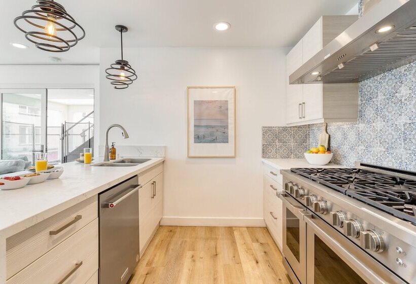 Velvet Sand Buyout By Avantstay Steps To Newport Beach Sleeps 22