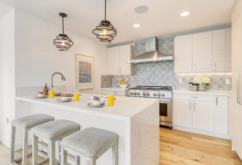 Velvet Sand Buyout By Avantstay Steps To Newport Beach Sleeps 22