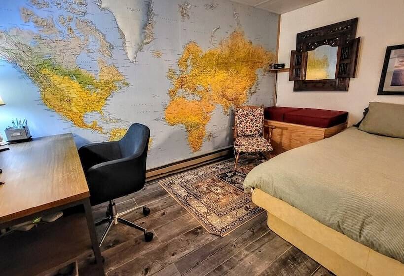 Waterside Haven By Avantstay Lakefront, Hot Tub, Game Room, Fire Pit