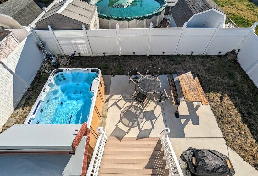 Waves N Wooder By Avantstay Swimspa + Game Room, Walk To Beach