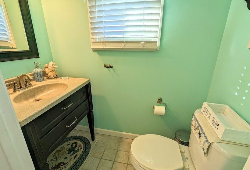 Waves N Wooder By Avantstay Swimspa + Game Room, Walk To Beach