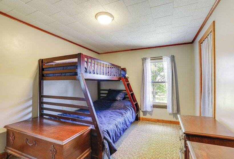 Wellsboro Farmhouse W/ Grill & Fire Pit!