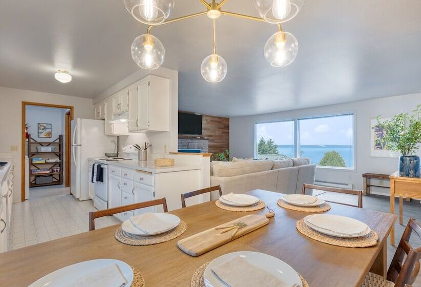 Whidbey Bliss By Avantstay 2min To Beach + View