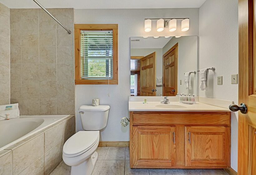 Wilderness Rush By Avantstay Hot Tub + Views