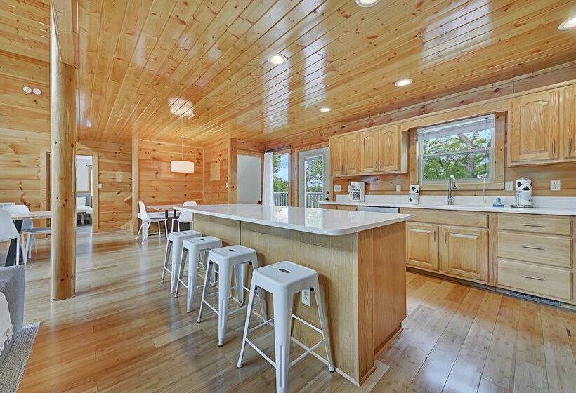 Wilderness Rush By Avantstay Hot Tub + Views