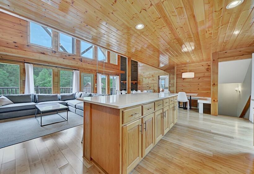 Wilderness Rush By Avantstay Hot Tub + Views