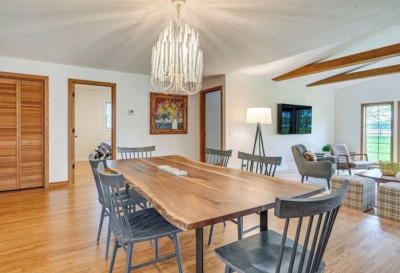 Wisconsin Home W/ Dock On Lake Arbutus!