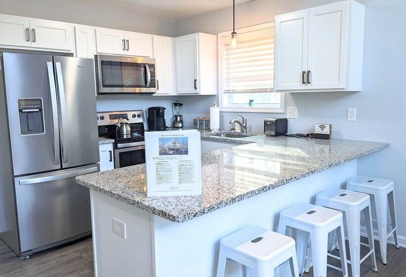 Woodland Chalet By Avantstay Deck + Lake Access