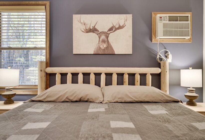 Woodland Oasis By Avantstay Hot Tub, Firepit, Walk To Lake