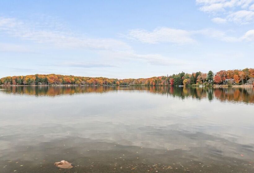 Woodland Oasis By Avantstay Hot Tub, Firepit, Walk To Lake