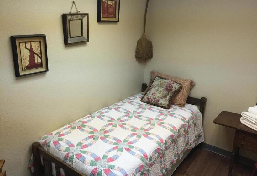 فندق صغير A Place To Stay Rooms