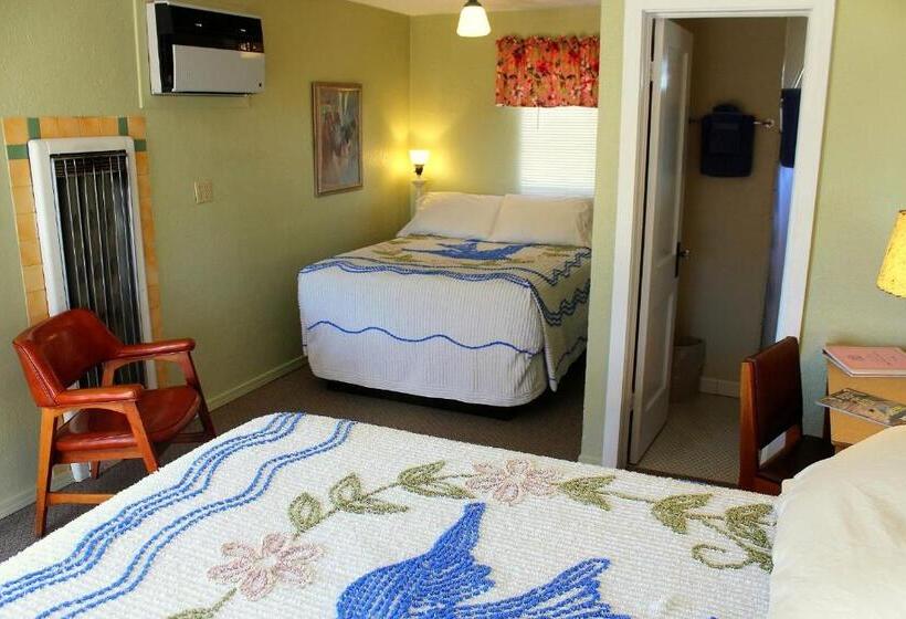 فندق صغير Blue Swallow Motel
