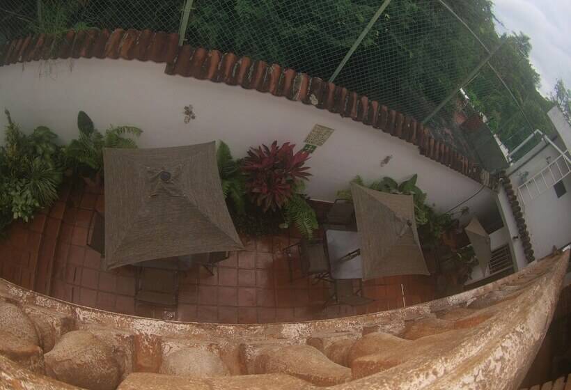 فندق صغير Hostal Casa Blanca