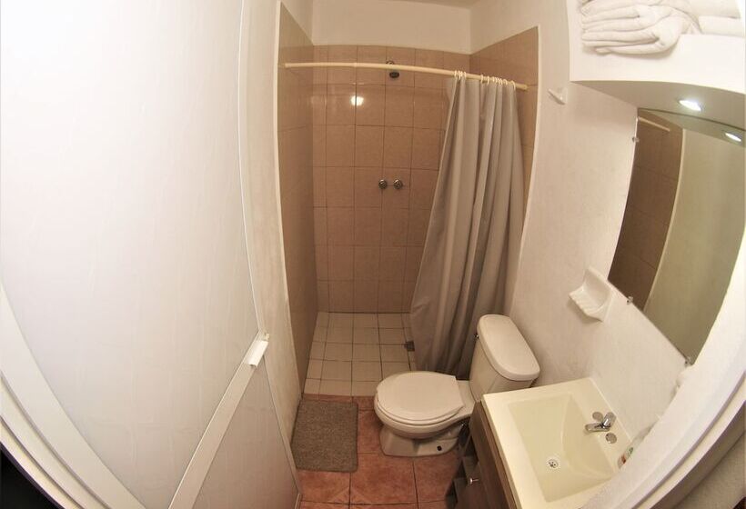 הוסטל Hostal Casa Blanca