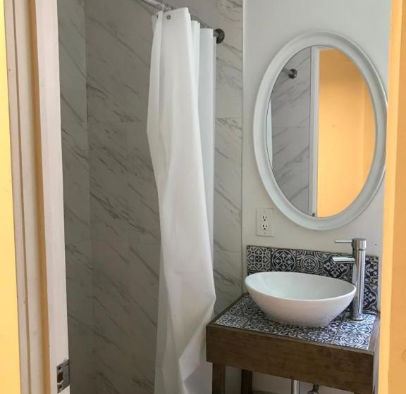 هاستل Kamway Lodge