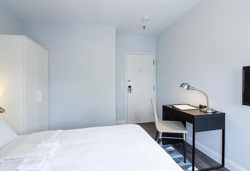 Quarters On Dot By Thatch