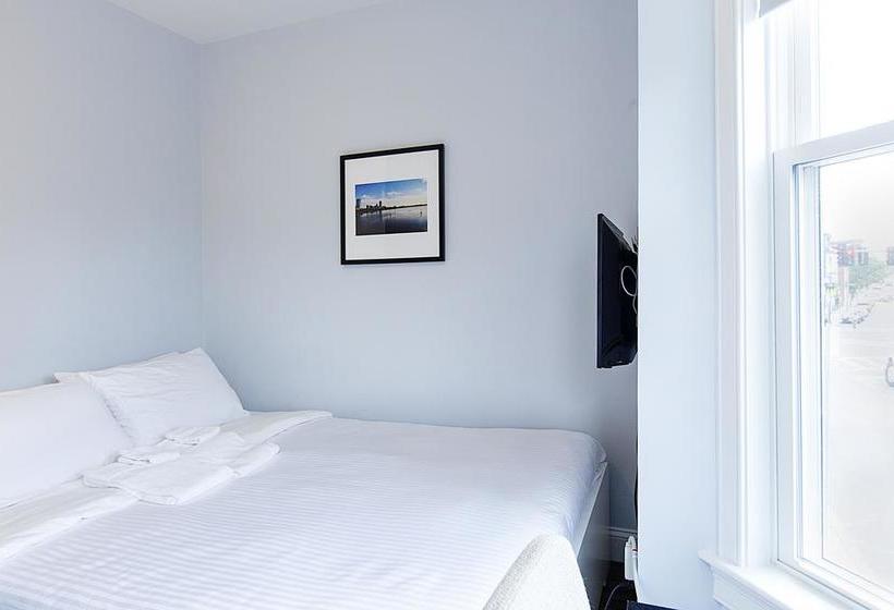 Quarters On Dot By Thatch