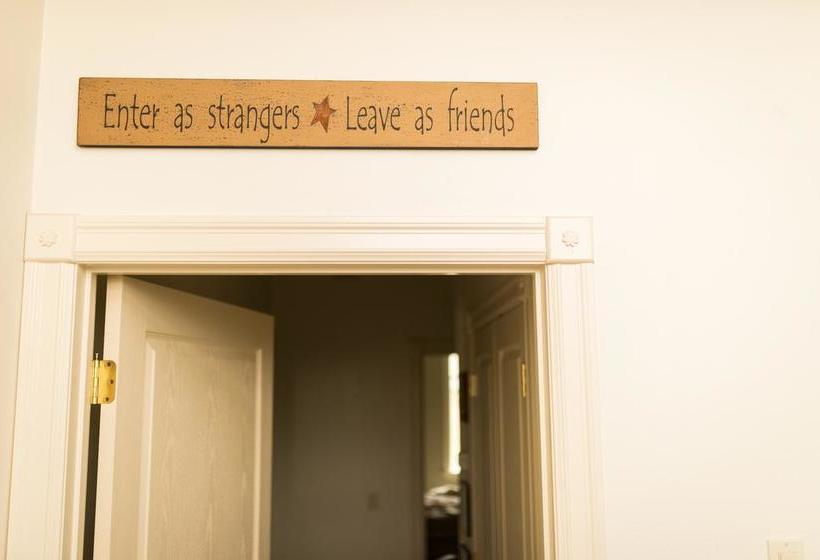 American Country Bed & Breakfast