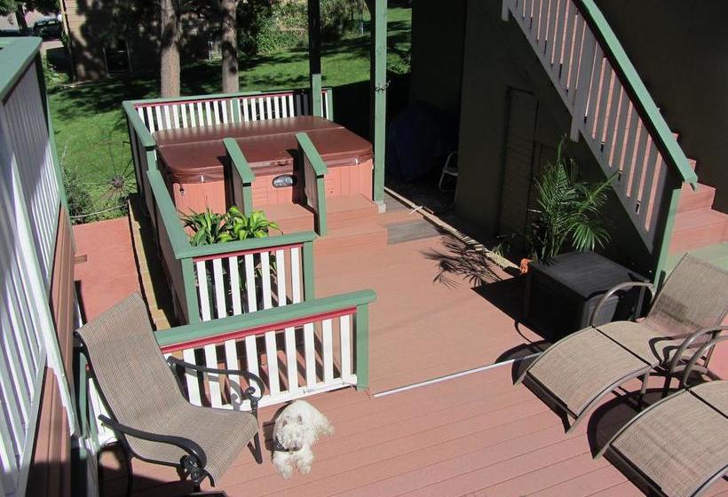 Avenue Hotel Bed And Breakfast