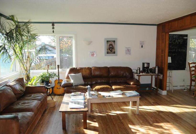 Base Camp Anchorage Hostel