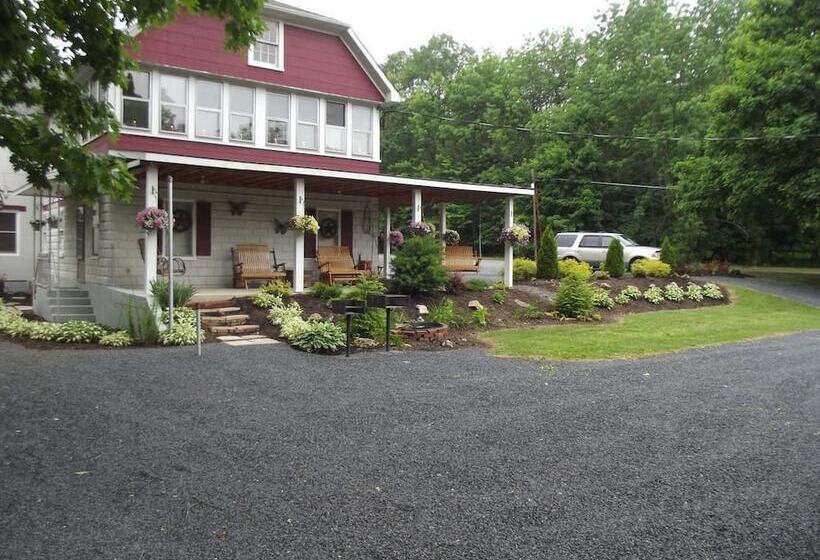 Beagle's Bed & Breakfast