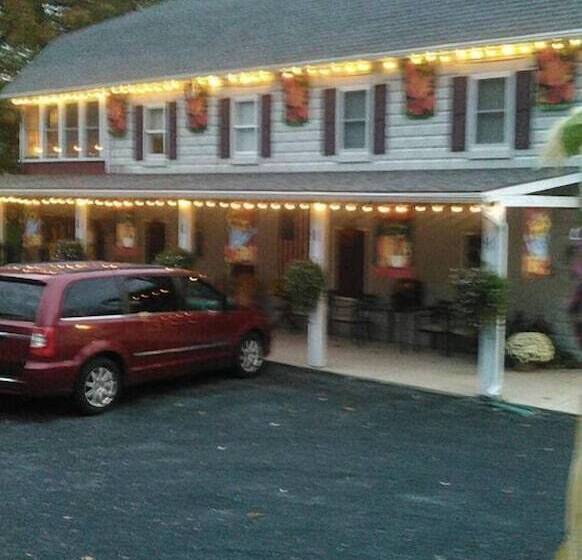 Beagle's Bed & Breakfast