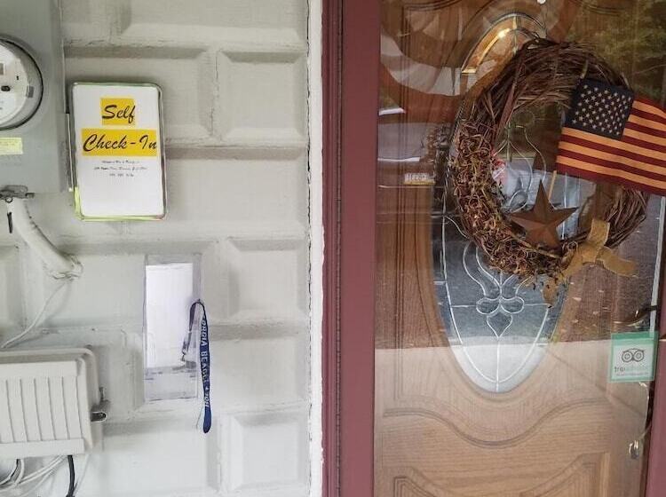 Beagle's Bed & Breakfast