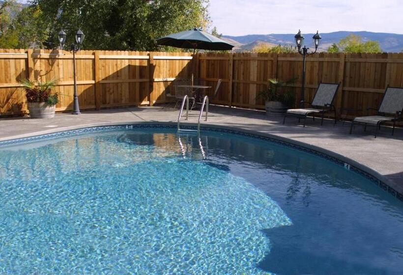 Bed and Breakfast Arden Forest Inn