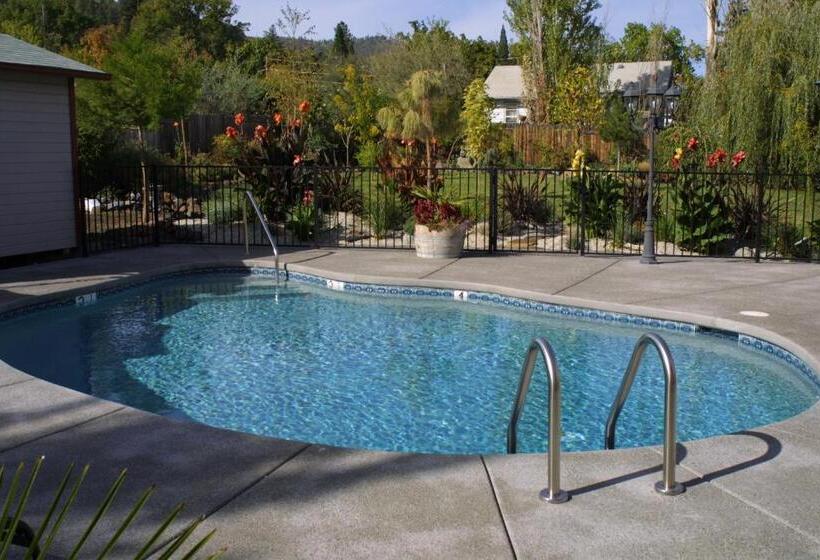 Bed and Breakfast Arden Forest Inn