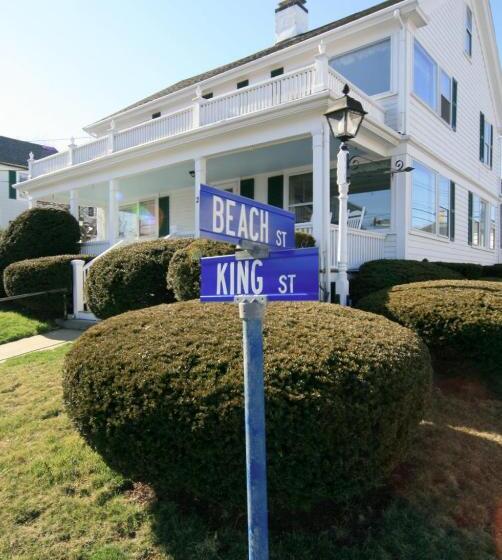 مبيت وإفطار Beach & King Street Inn