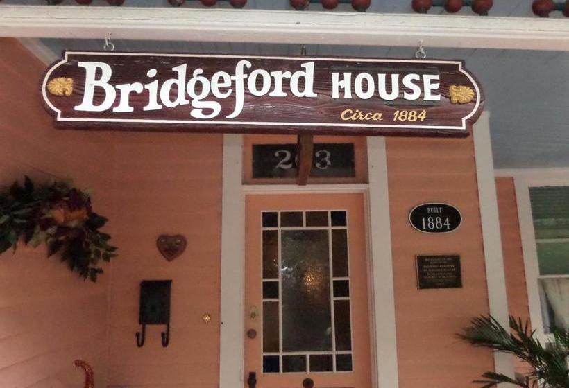 تختخواب و صبحانه Bridgeford House
