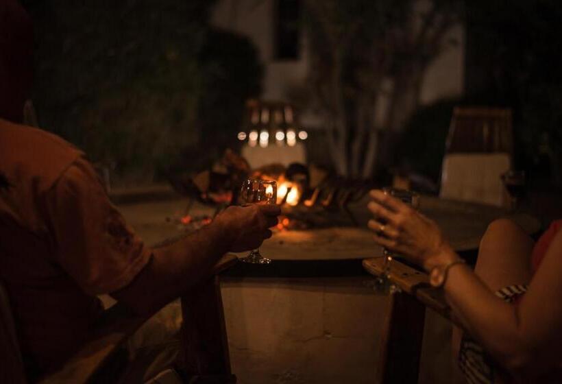 تختخواب و صبحانه Casa De Coria